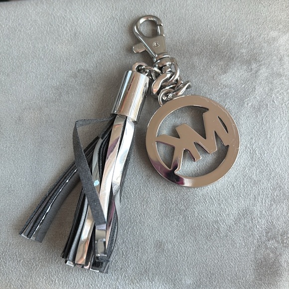 Michael Kors Silver and Black Tassel Key‎ Holder chain - Picture 2 of 7